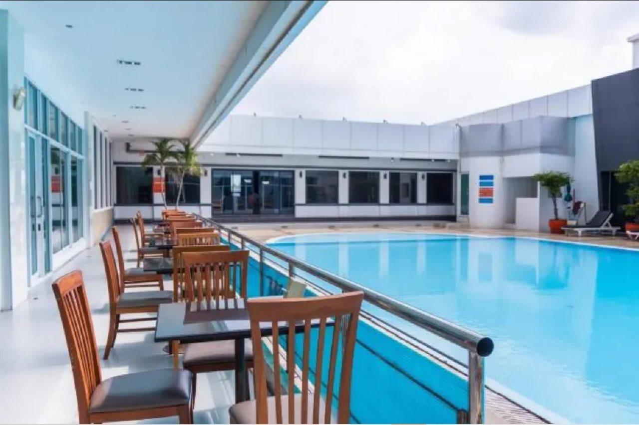 A2 Hotel Bangkok Exterior photo